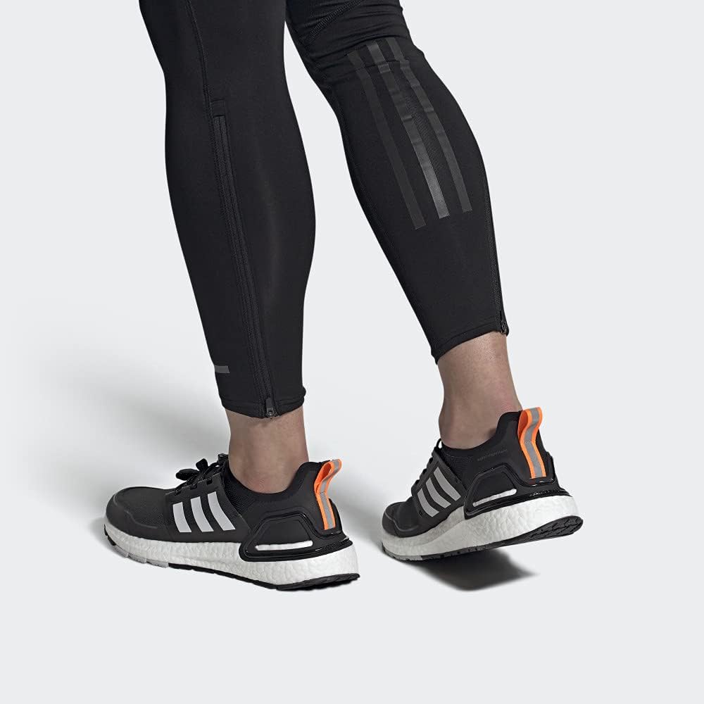 Мужские беговые кроссовки Adidas Ultraboost Cold.RDY, белый/черный/серый — фото 4