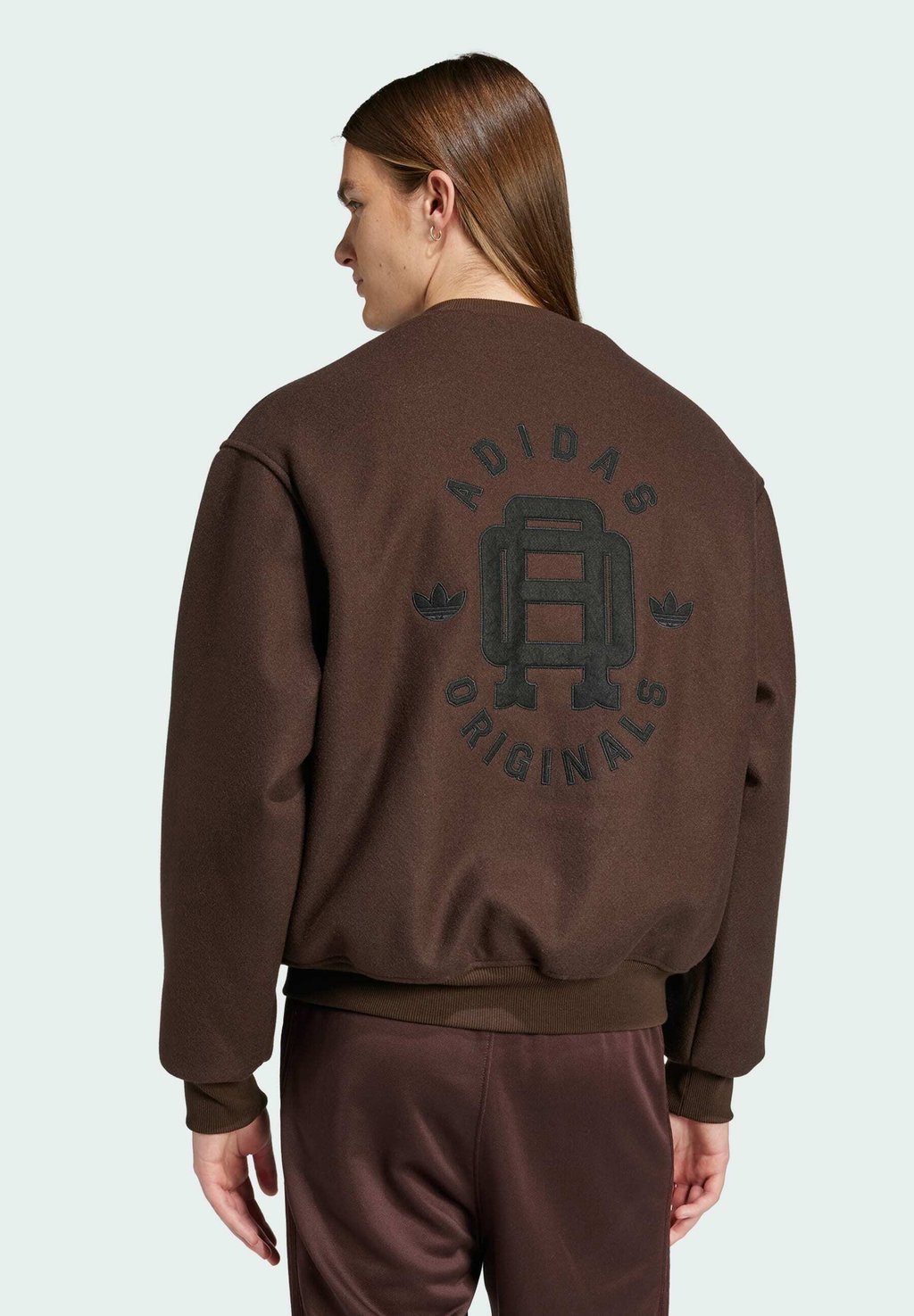 

Куртка-бомбер Adidas Originals, темно-коричневый