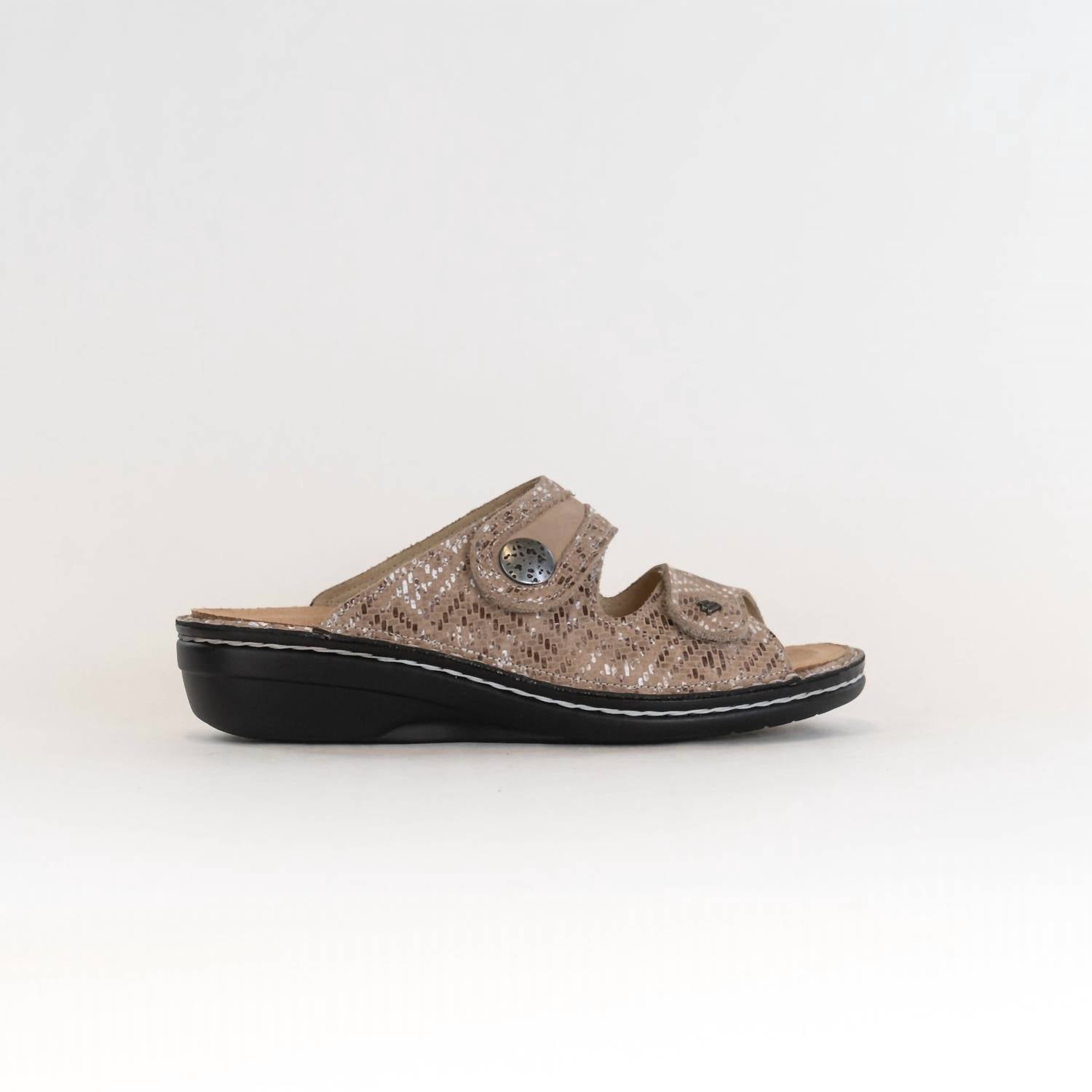 Women's Finn Comfort Mira Shoe In Vimi Sesame, Vimi Sesame