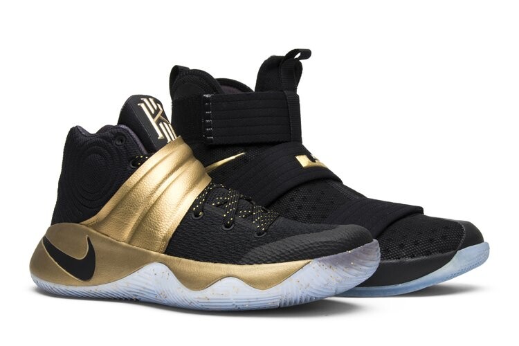 

Кроссовки Nike Kyrie x LeBron Four Wins 'Game 7: Fifty-Two Years', черный