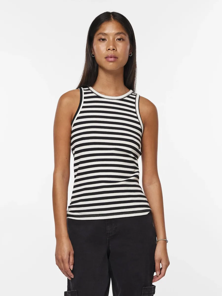 

Майка в рубчик "PCRUKA BOXER TANK TOP NOOS BC" Pieces, цвет Black Stripes:Cloud Dancer