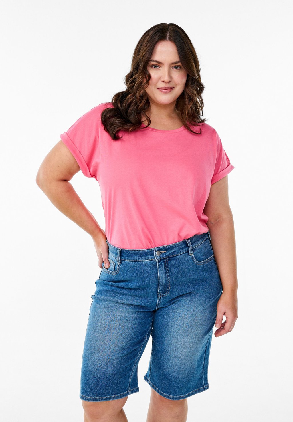 

Шорты HOCH TAILLIERTE AUS Zizzi, цвет Light Blue Denim