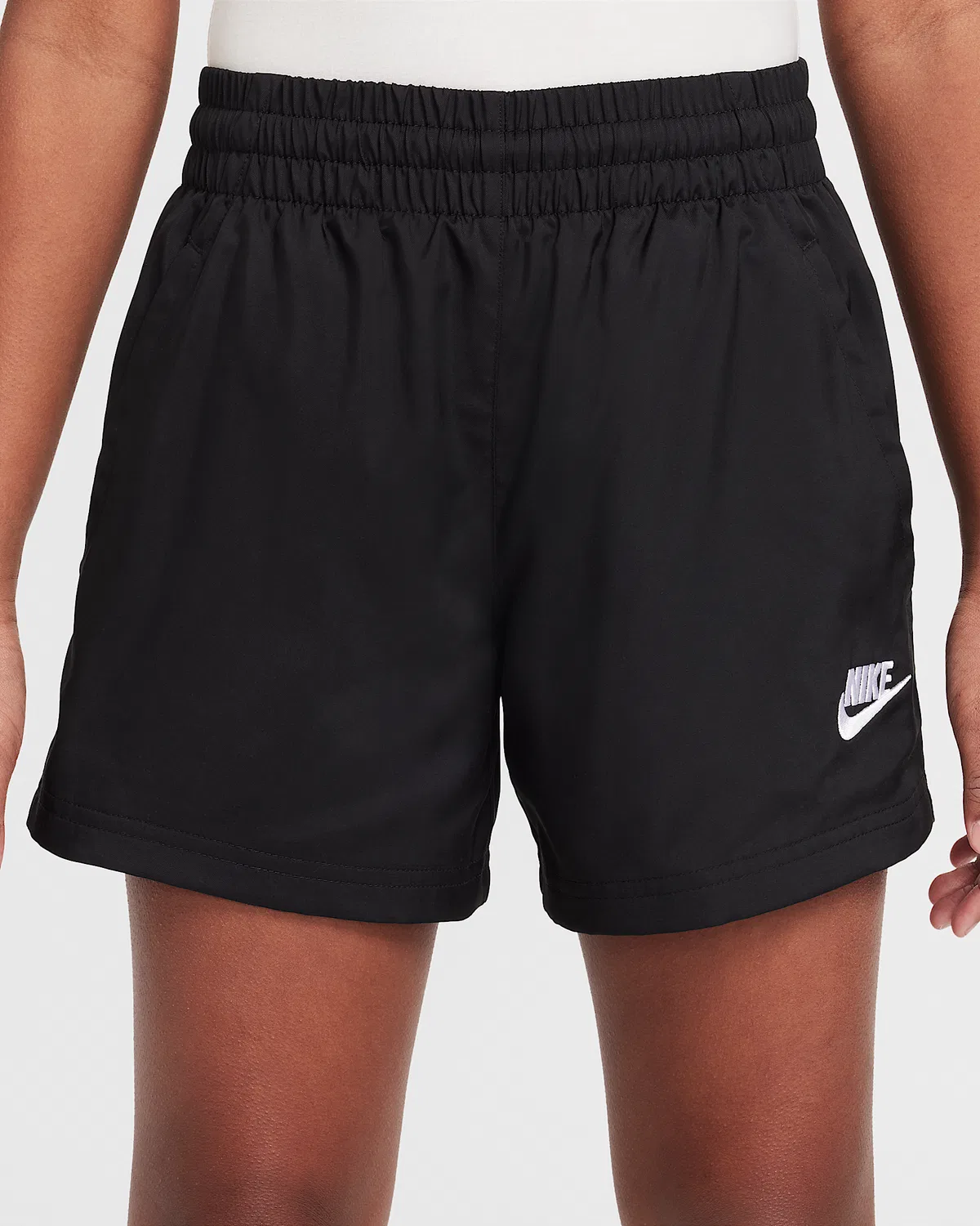 Детские шорты Nike Sportswear Club Woven 4.5", Black/White — фото 3