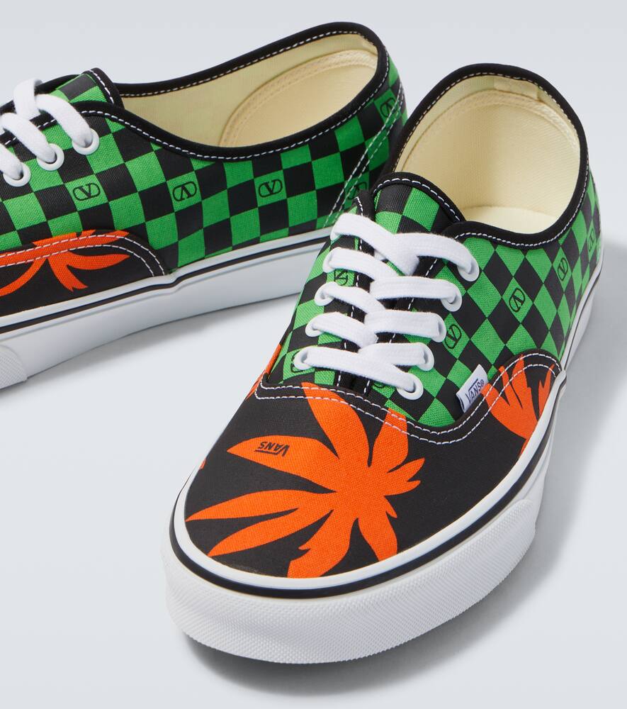 Кроссовки Vans с принтом VLogo Valentino Garavani, Nero-Rosso Sport — фото 3