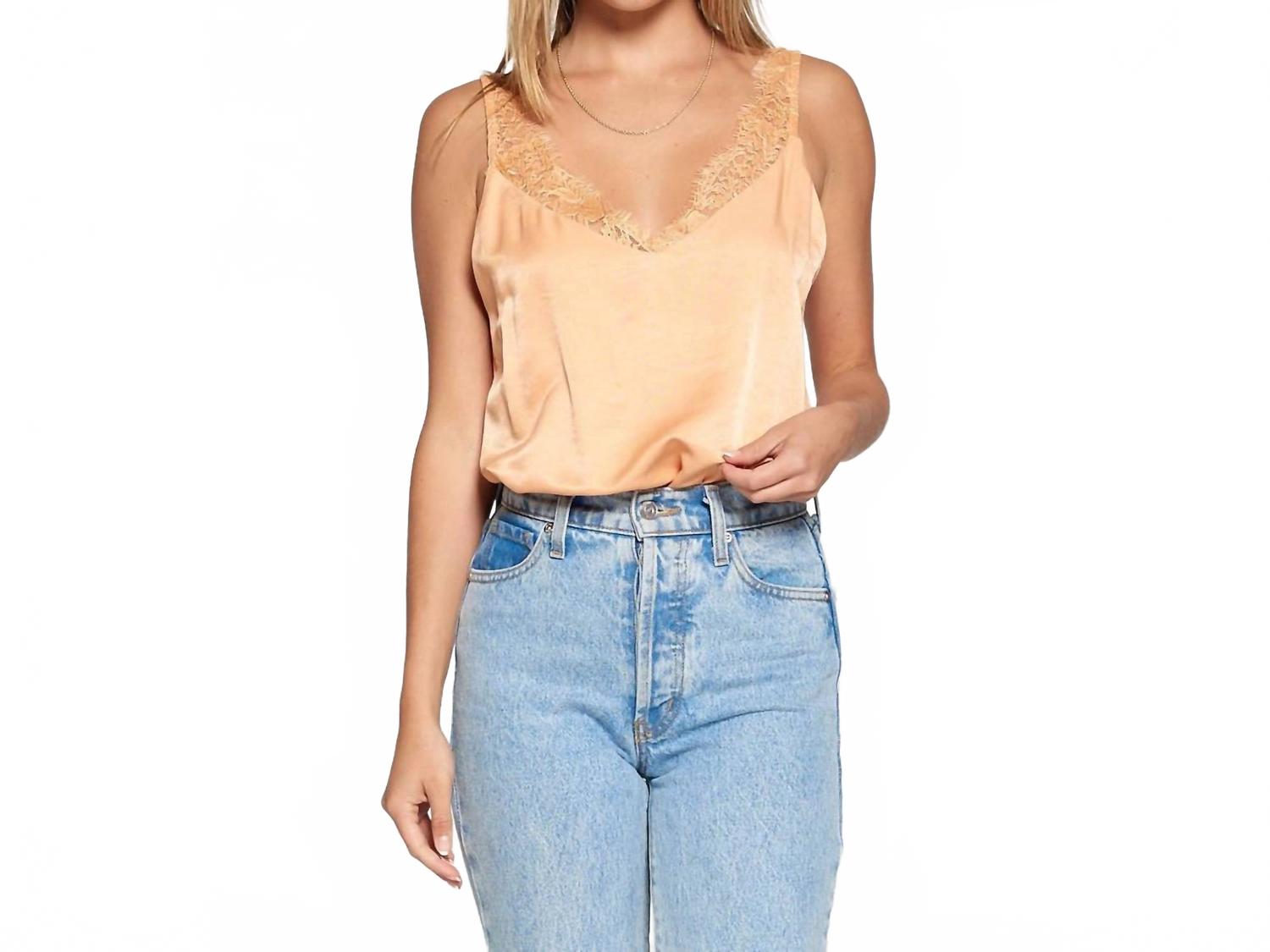 

Боди из атласного кружева с ресничками, нежно-абрикосового цвета Fore Collection, Soft Apricot