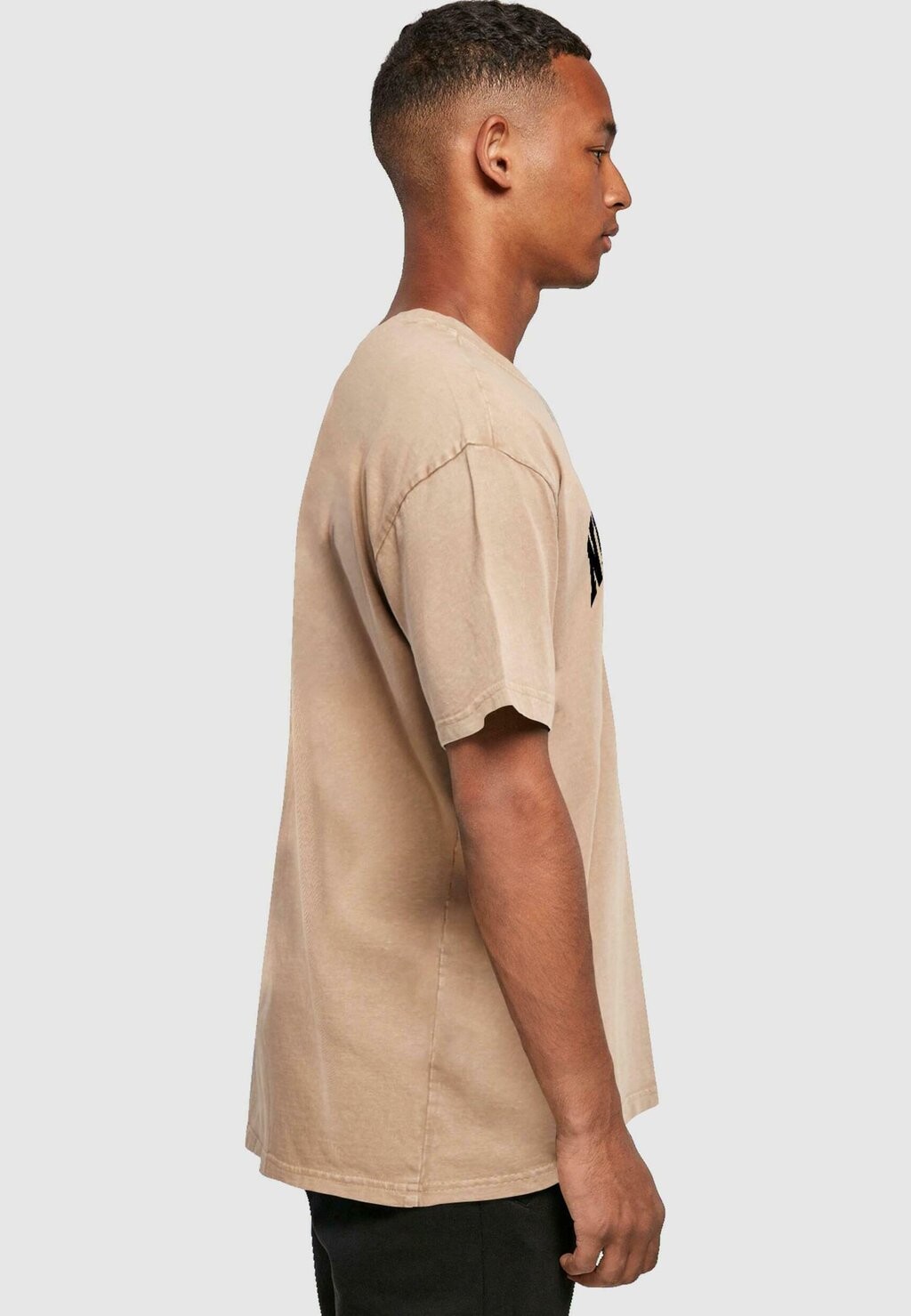 

Футболка с принтом NEW YORK WORDING ACID WASHED TEE Merchcode, бежевый