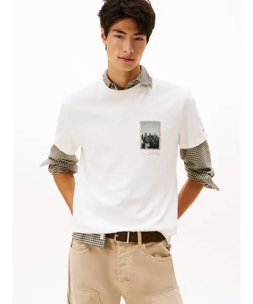 

Футболка Regular fit Tommy Jeans, белый