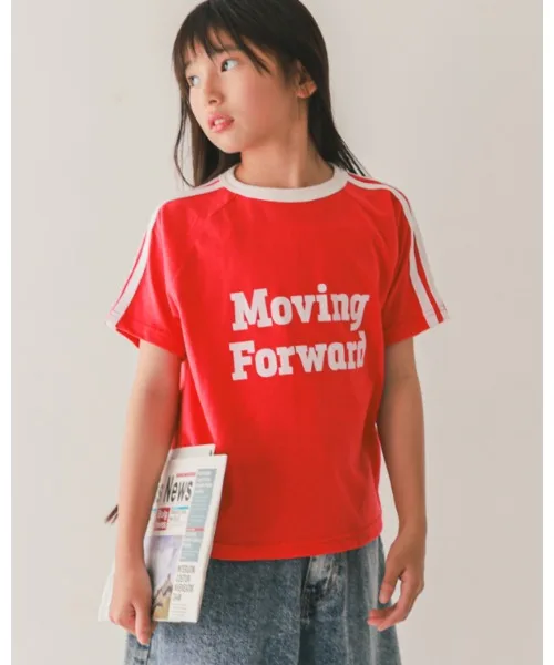 Детская футболка MOVING LINE с логотипом jeans-b красная