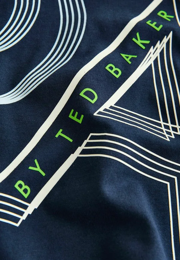 Футболка стандартного кроя с графическим принтом в виде букв. Baker By Ted Baker, Navy — фото 3
