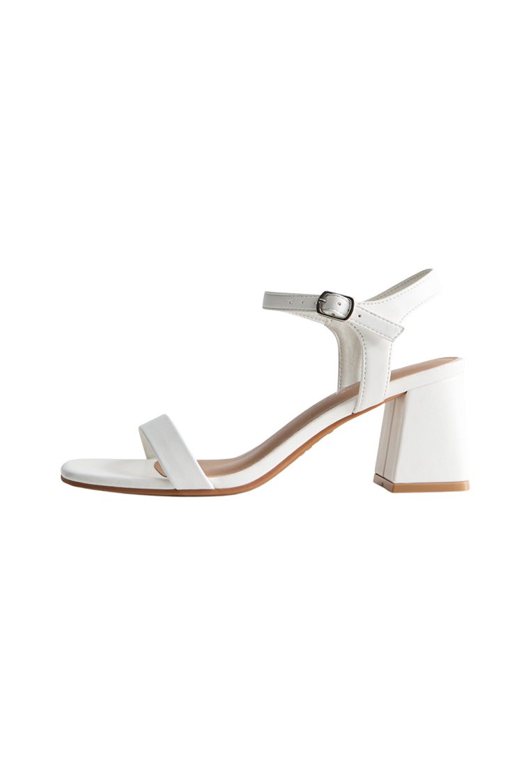 Сандалии Bridal shoes New Look, белый