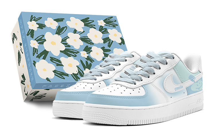 

Женские кроссовки для скейтбординга Nike Air Force 1, Sky Blue