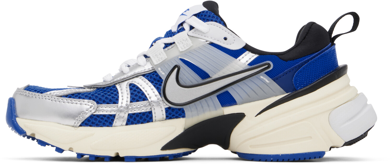 Синие кроссовки V2K Run Nike, Game royal/Metallic silver — фото 3