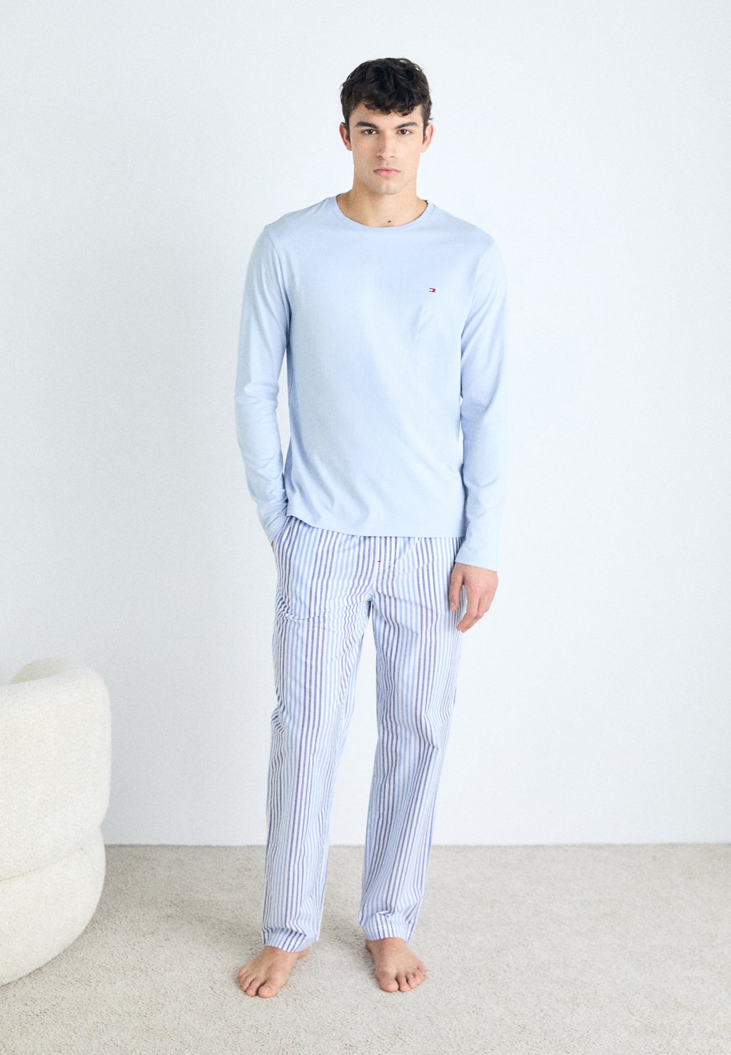 

Пижама Tommy Hilfiger, синий