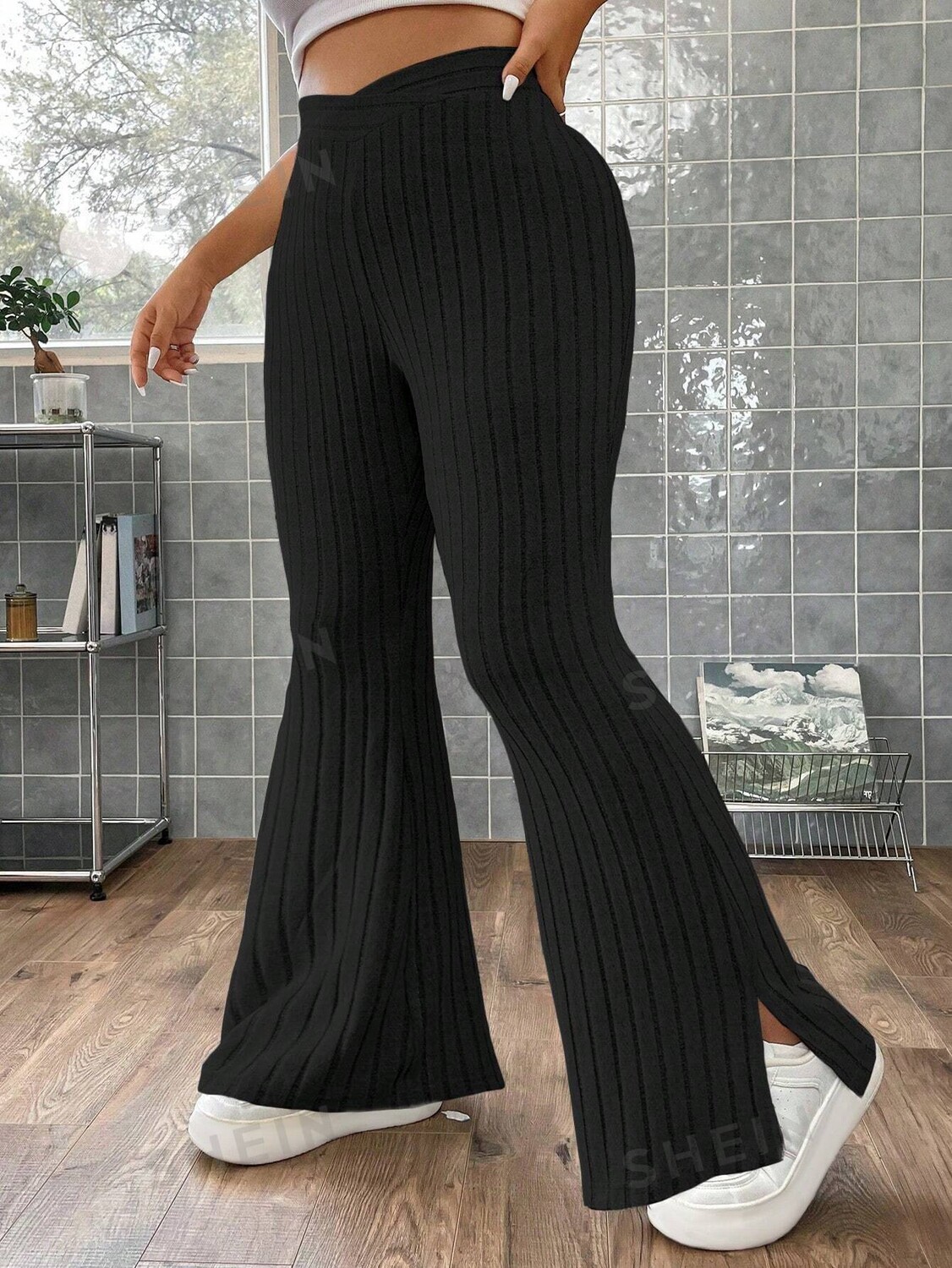 

EZwear Plus Укороченные брюки с разрезом внизу Shein, черный
