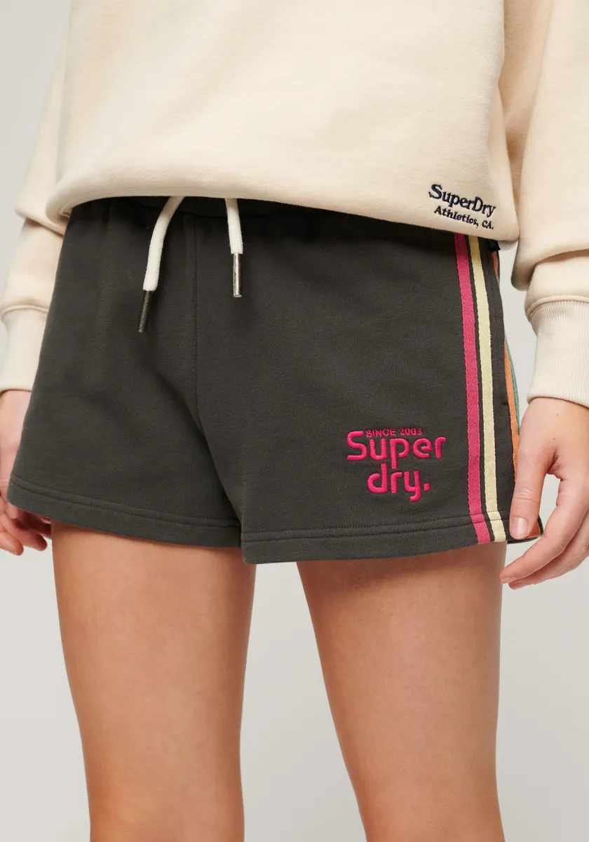 

Спортивные шорты Superdry "RAINBOW SIDE STRIPE LOGO SHORT", черный