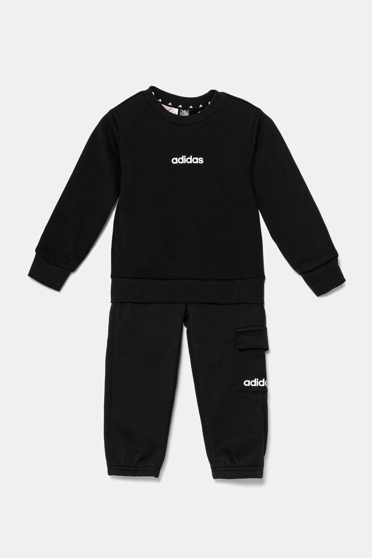 

Спортивный костюм adidas, черный