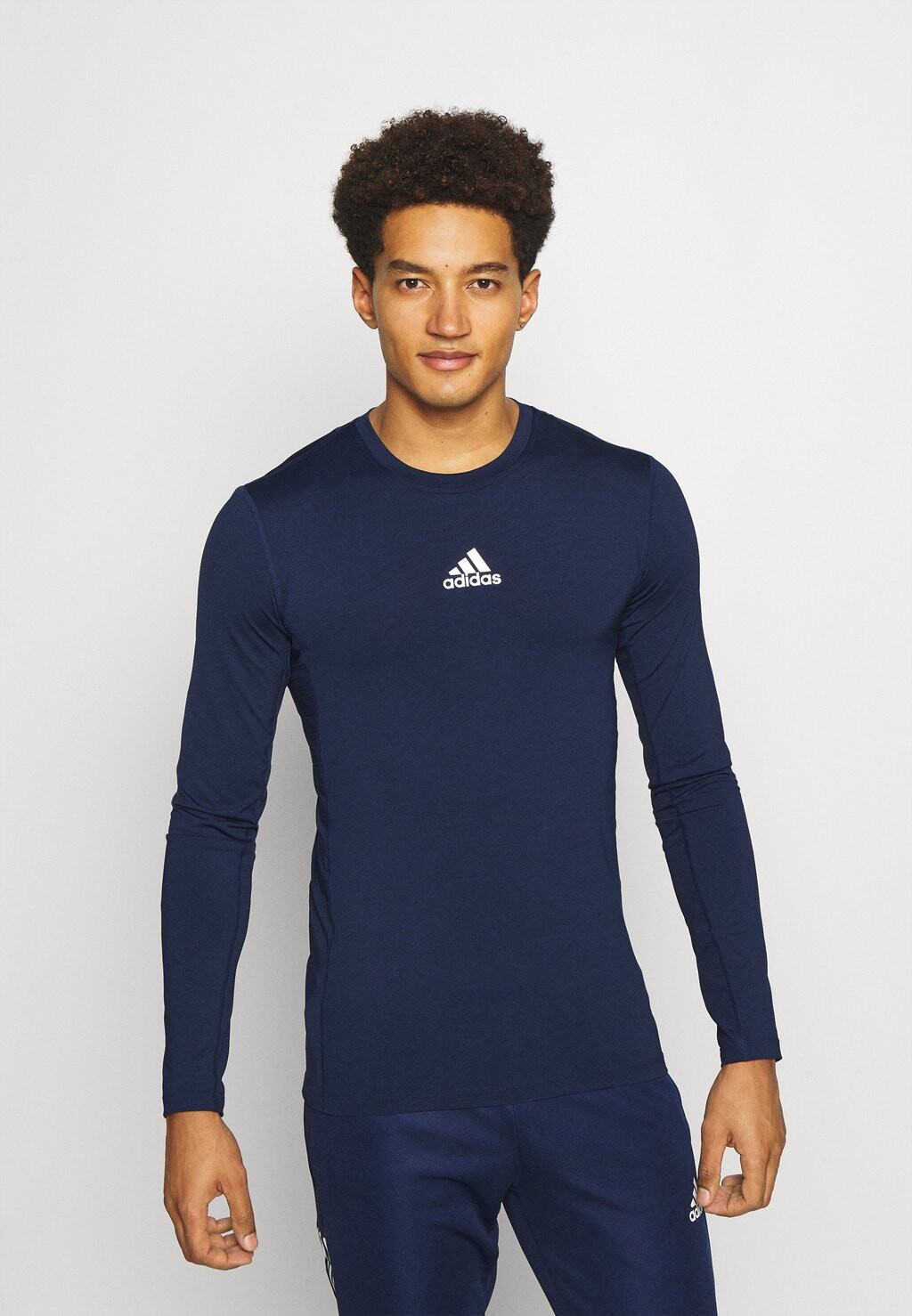 

Футболка с длинным рукавом Tech Fit Adidas, цвет team navy blue