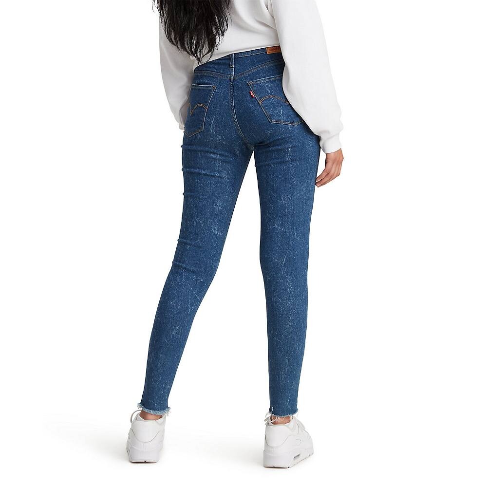 Женские джинсы суперскинни Levi's 720 с высокой посадкой, цвет Blackest Night — фото 2