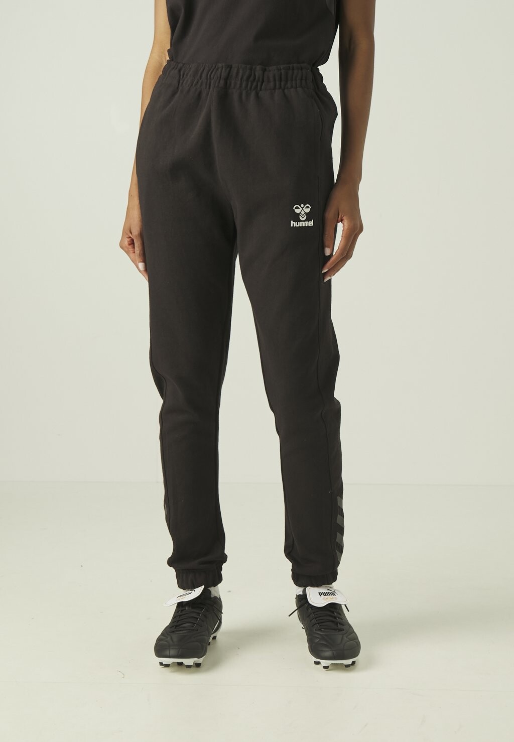 

Брюки спортивные TRAVEL Hummel, цвет black
