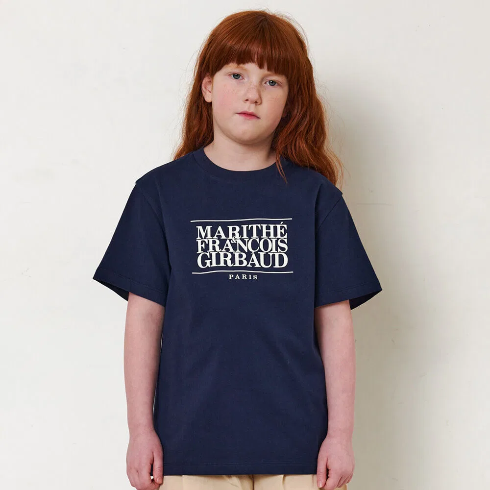 Детская футболка с классическим логотипом Marithé Kids, тёмно-синяя