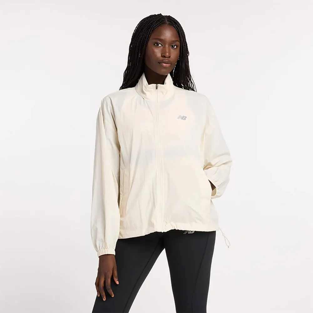

Куртка New Balance Athletics Packable, бежевый