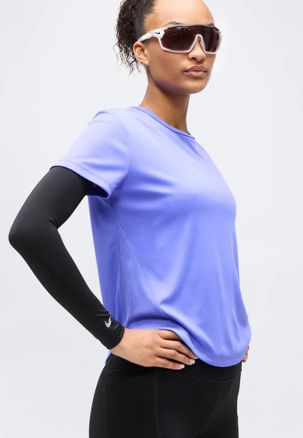 Спортивная футболка tempo Nike Performance, Sapphire — фото 4