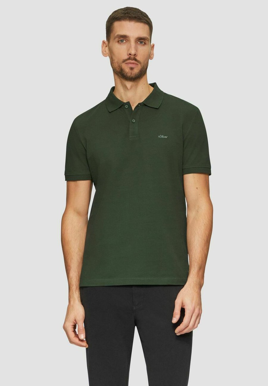 

Поло s.Oliver BASIC KNOPFLEISTE KRAGEN 1 STÜCK, Dunkelgrün/Dark Green, Зеленый, Поло s.Oliver BASIC KNOPFLEISTE KRAGEN 1 STÜCK, Dunkelgrün/Dark Green