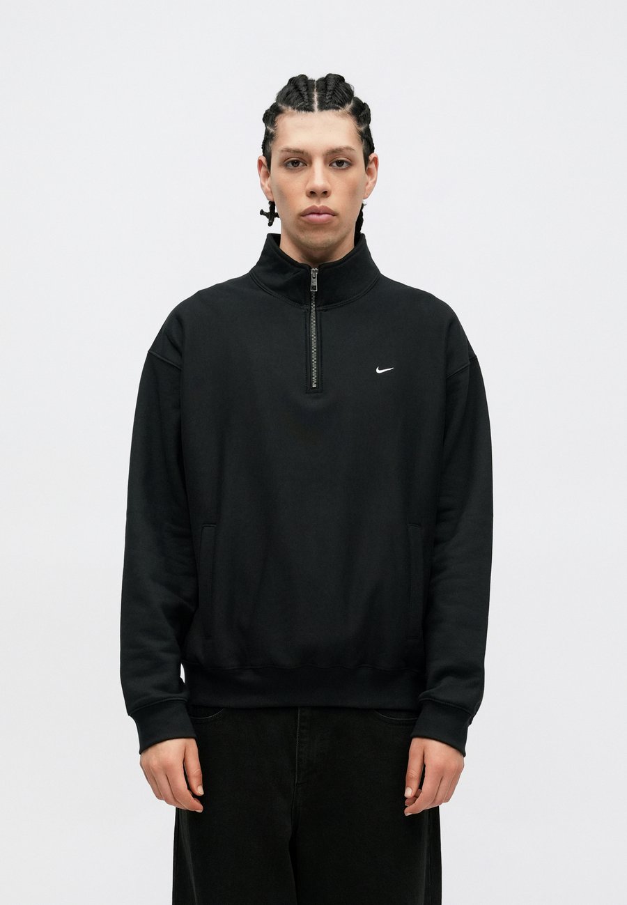 Толстовка Nike Sportswear SOLO QUARTER, Black/White/Black — фото 4