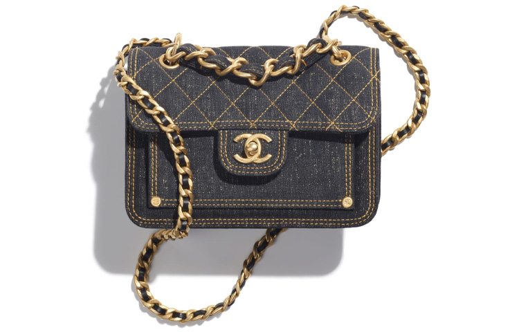 

CHANEL Джинсовая сумка-мессенджер