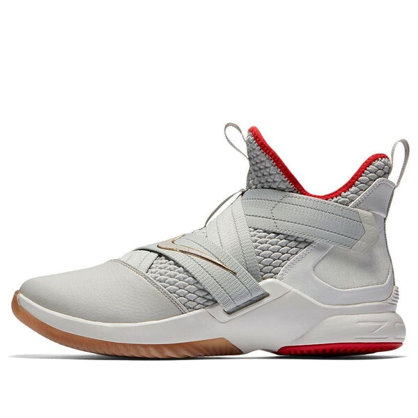 

Кроссовки леброн солдат 12 Nike, белый