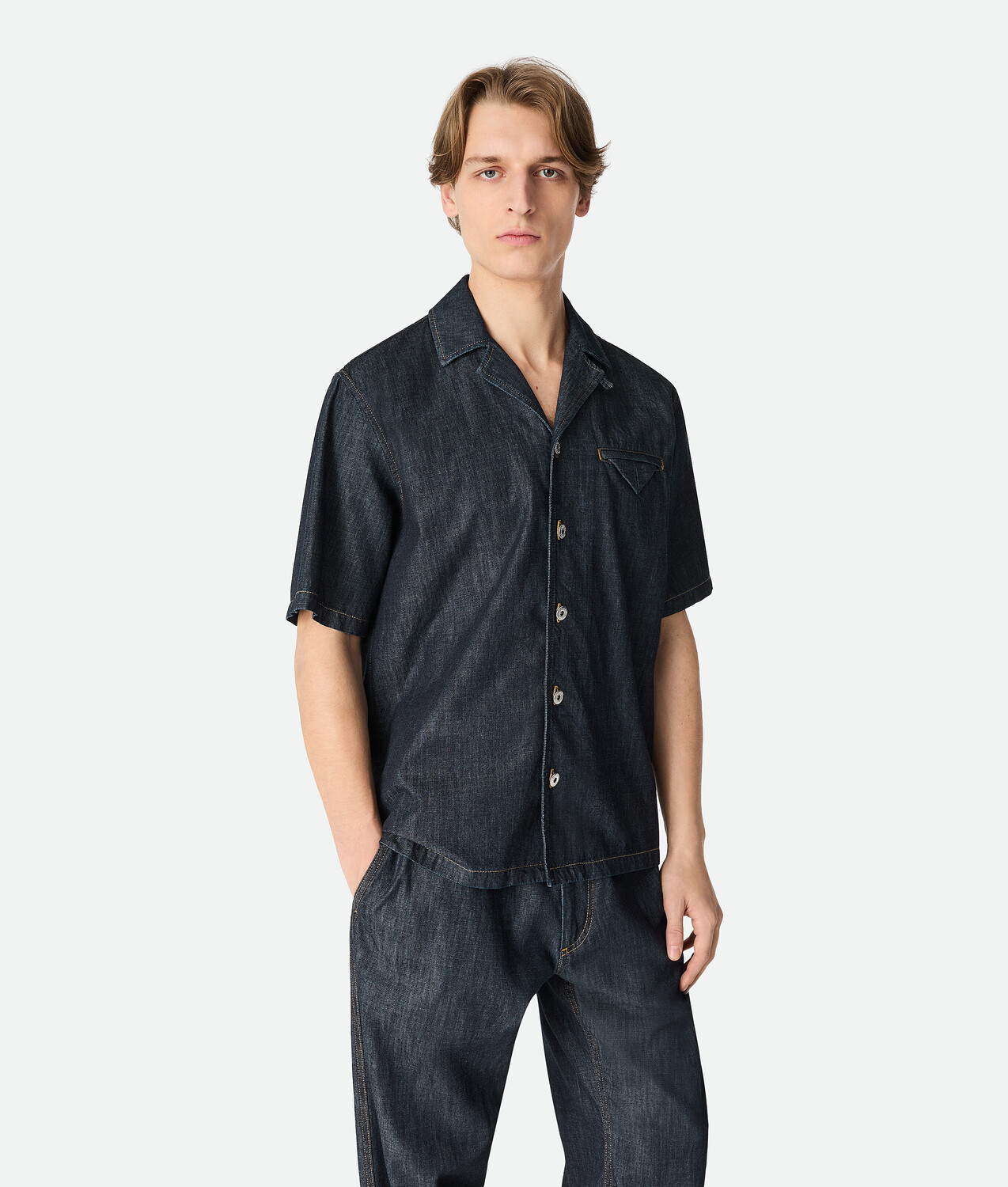 

Rinsed indigo straight denim shirt BOTTEGA VENETA, индиго