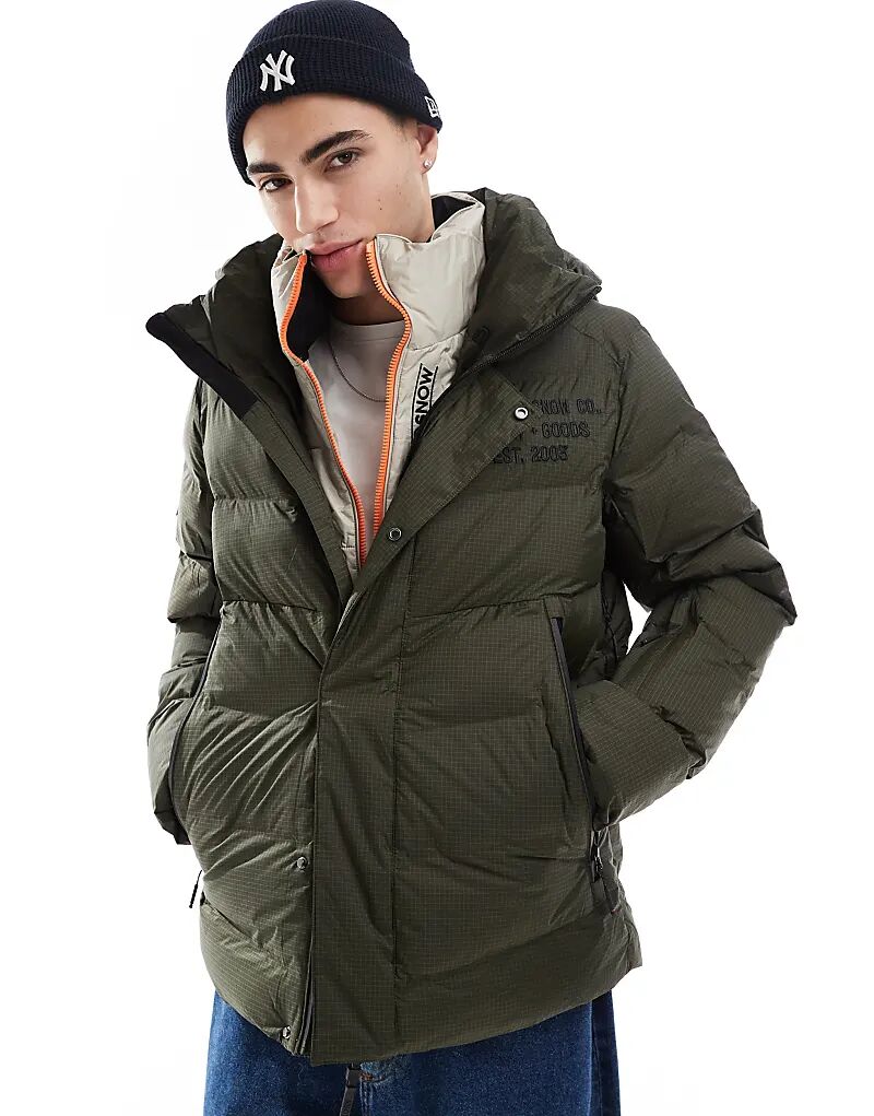 

Спортивная куртка-пуховик из микрофибры с капюшоном цвета хаки Superdry