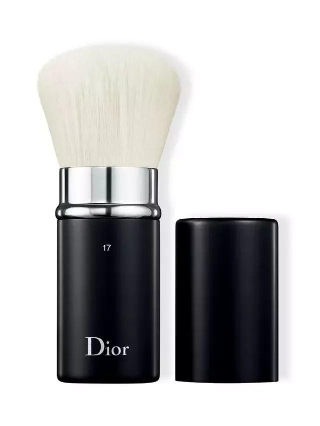 Кисть Кабуки за кулисами, № 17 DIOR
