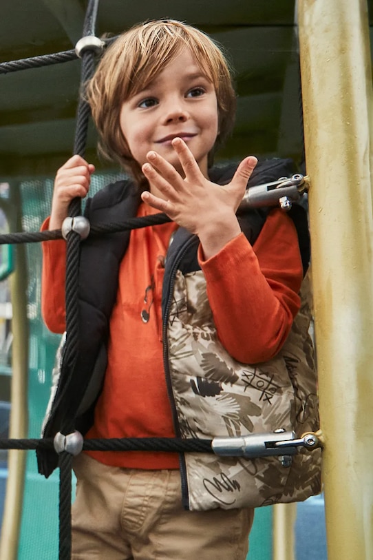 

Детский двусторонний жилет Mayoral, черный