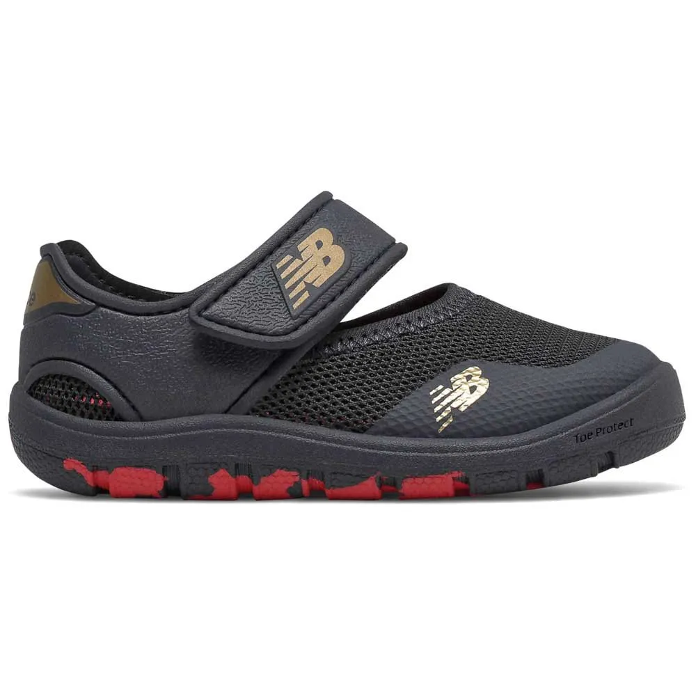 

Сандалии New Balance 208 Velcro Junior, черный