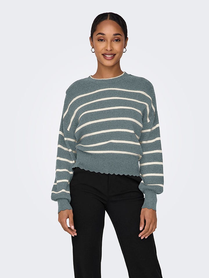 

Свитер сине-белого цвета ONLY