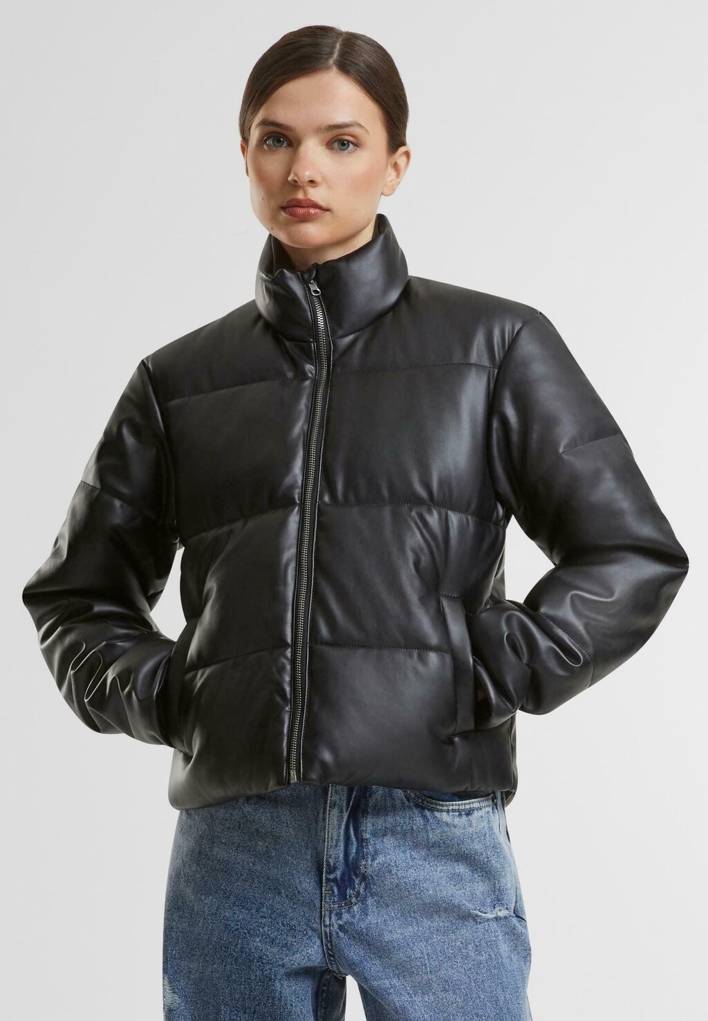 

Зимняя куртка PUFFER Urban Classics, черный