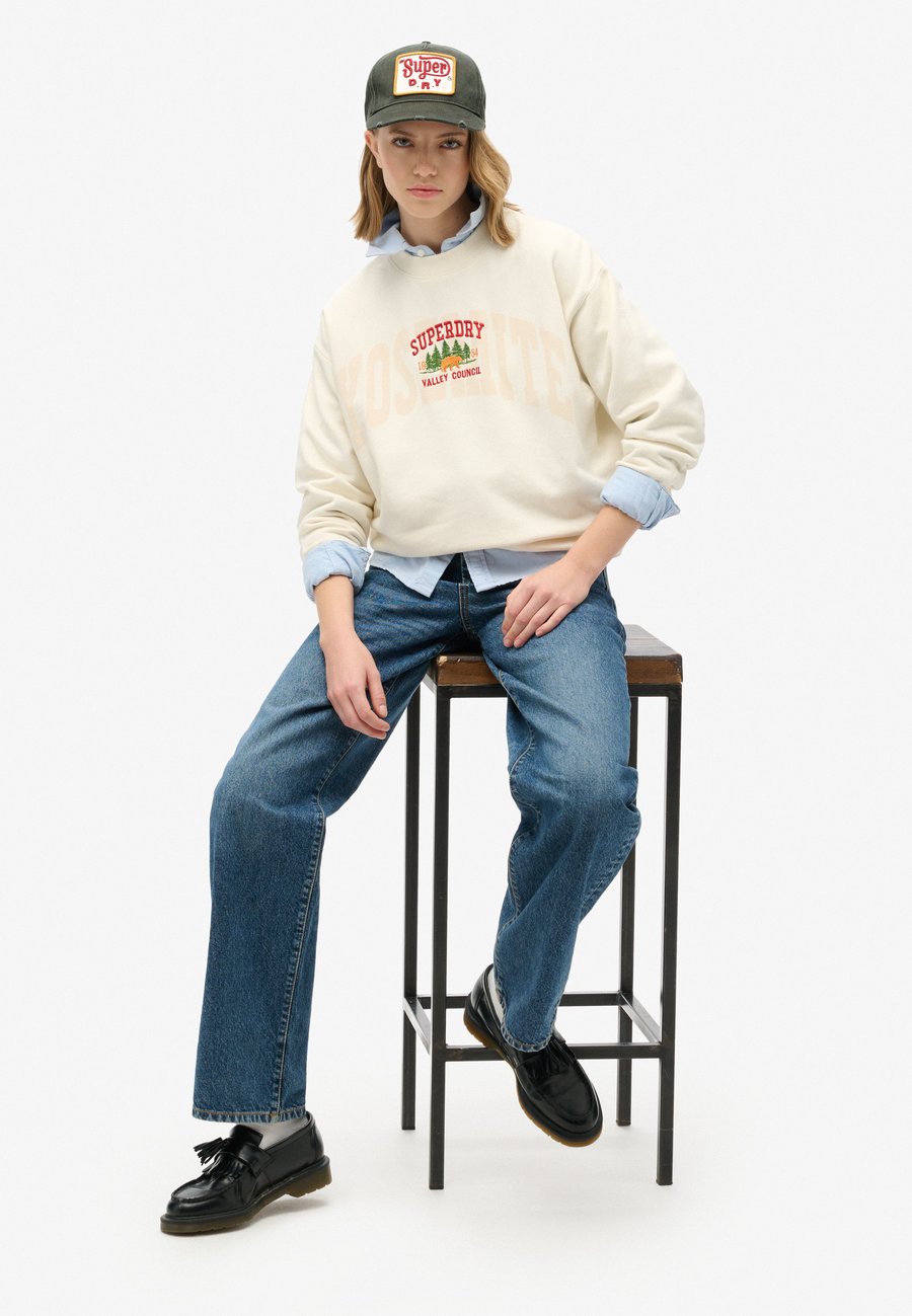 

Бейсболка Superdry & Co GRAPHIC TRUCKER, Khaki Green/Khaki