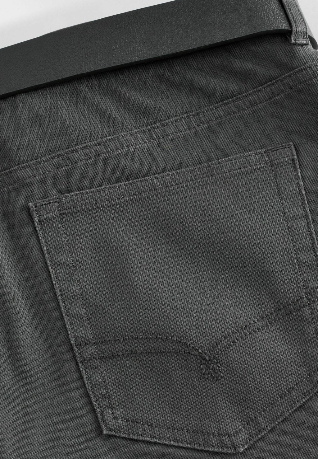 

Брюки BELTED TEXTURED 5 POCKET REGULAR FIT Next, серый