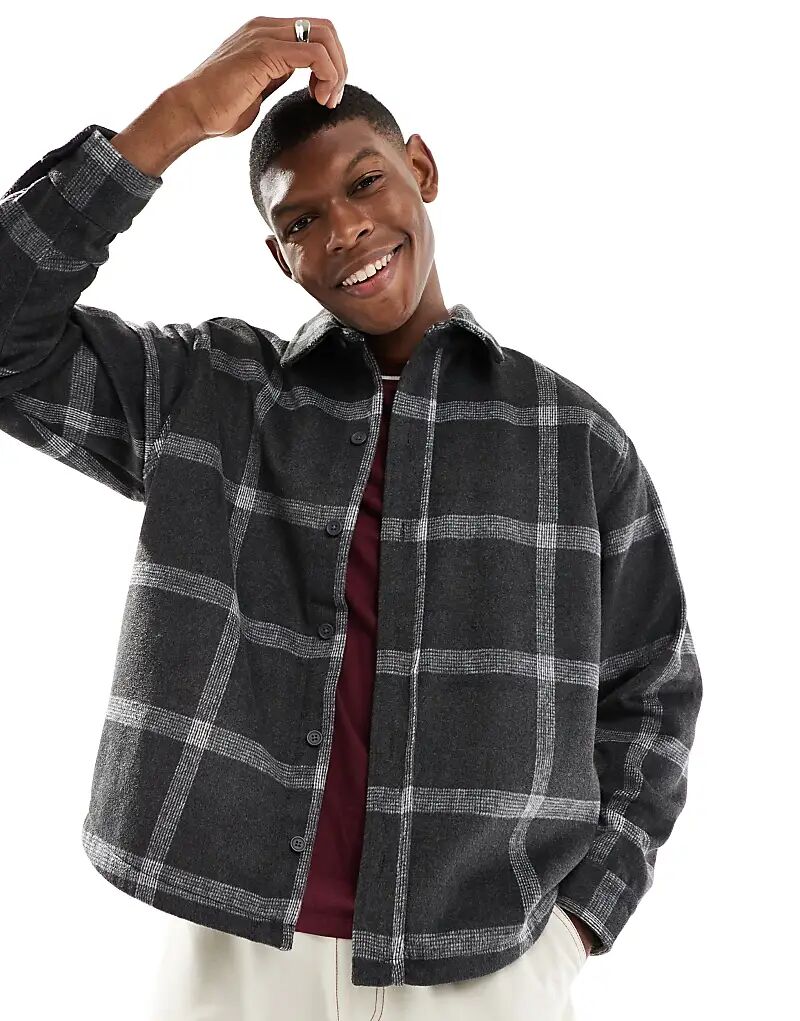 

Фланелевая рубашка в клетку черного цвета Pull&Bear