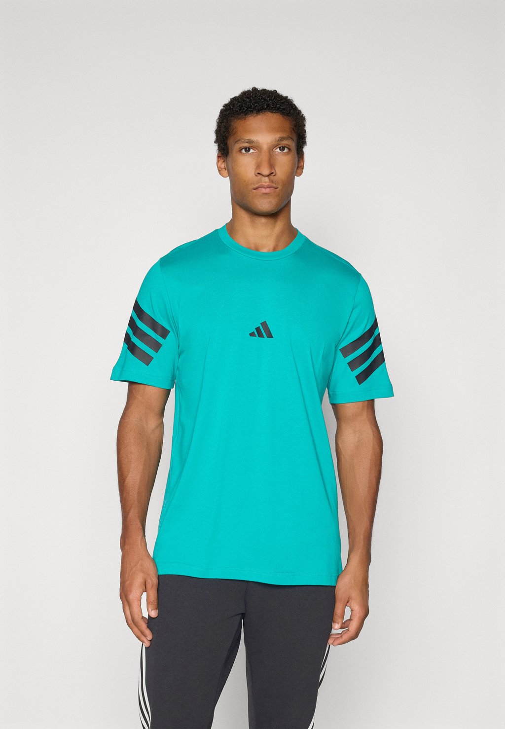 

Футболка с принтом Adidas Sportswear, черный