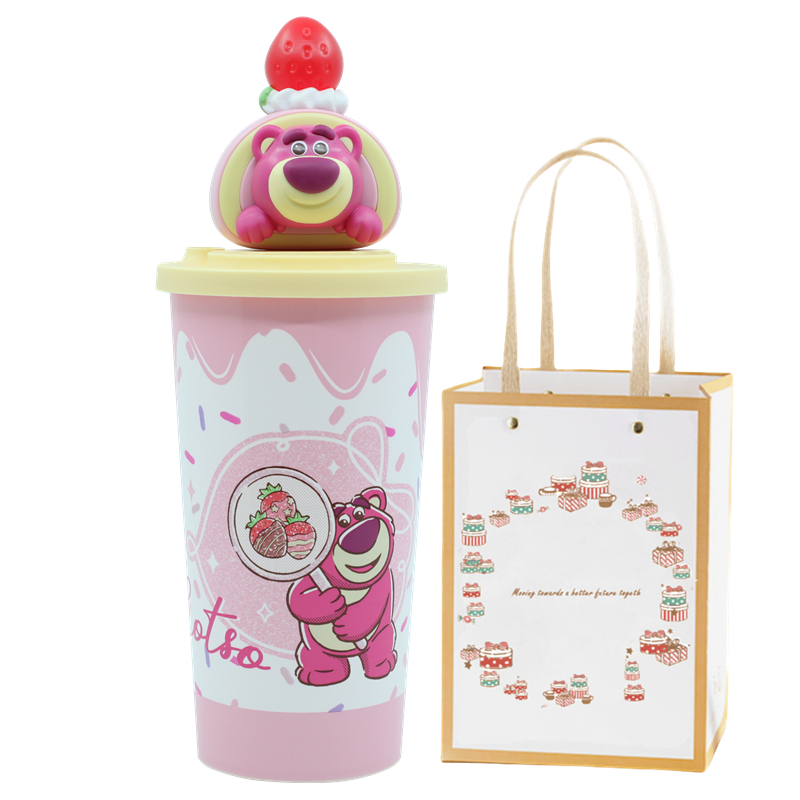 

Пластиковые стаканы для воды Disney, Strawberry Swiss Roll Plush Cup (Touch Button On Top, Glow In The Dark)