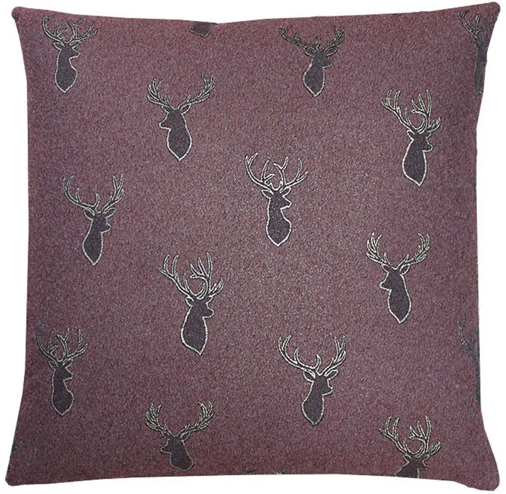 

HOSSNER - ART OF HOME DECO Чехол на подушку "Cervorum", (1 шт.) 50х50 см, цвет bordeau x, goldfarben