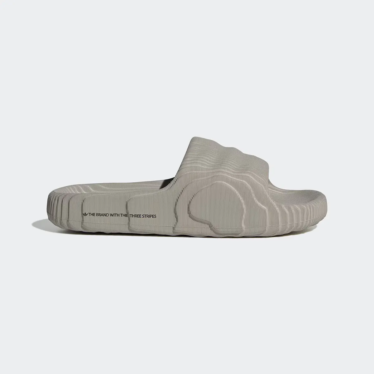 

Мужские Adilette 22 Adidas Originals Плавательные шлепанцы, коричневый