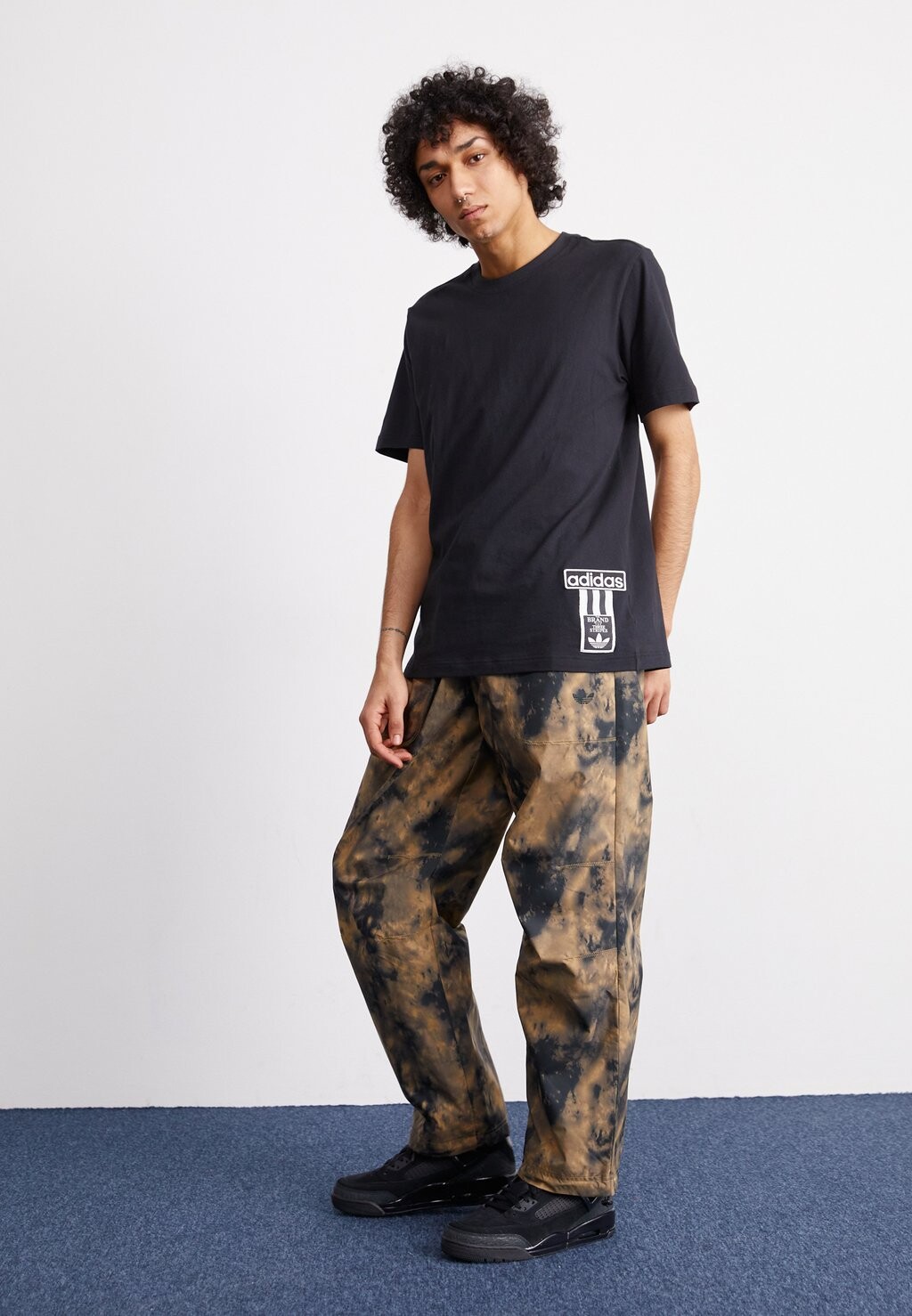 Футболка с принтом ADIBREAK TEE adidas Originals, черный — фото 4