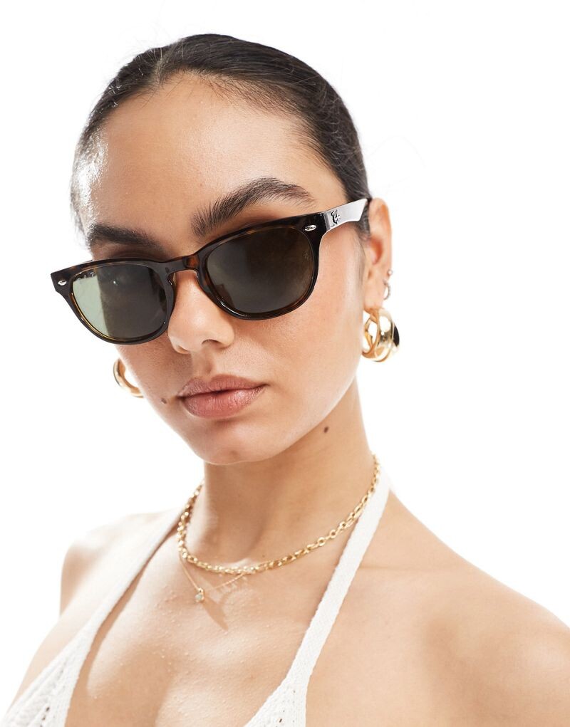 

Ray-Ban – круглые солнцезащитные очки черепаховой расцветки