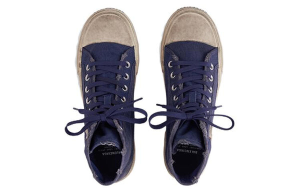 Кроссовки paris low top sneakers 'indigo destroyed cotton and white rubber' Balenciaga, синий — фото 3