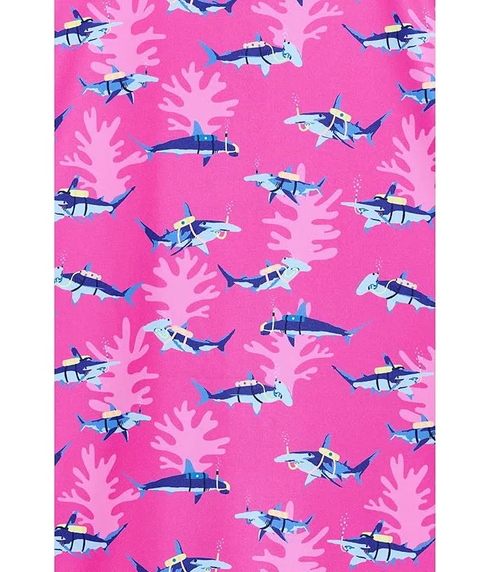 Поло с принтом акул The Great Pink Shark Chubbies Kids, Bright Pink/Pattern Based — фото 3