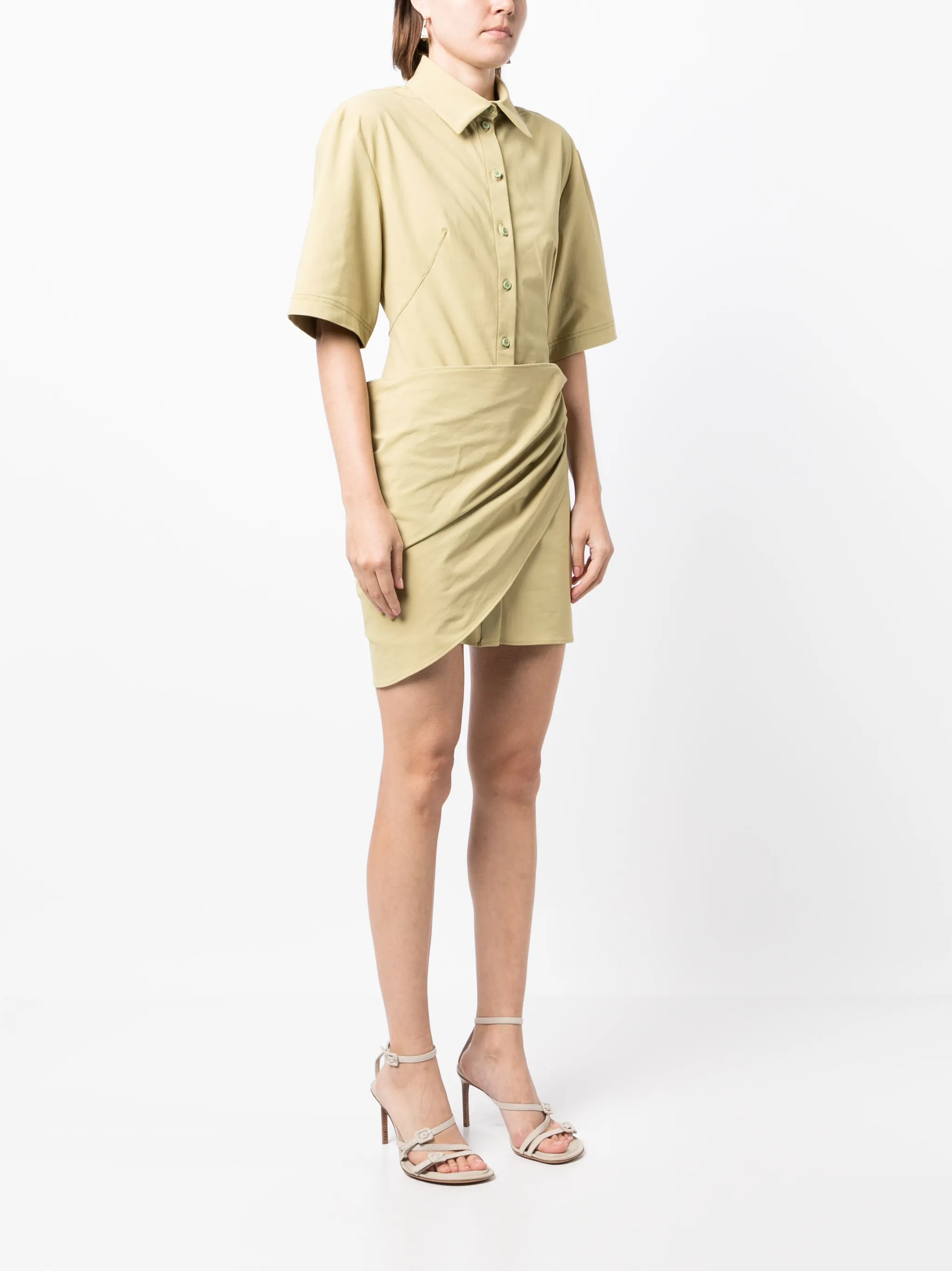 Платье-рубашка со сборками Jacquemus, коричневый — фото 3