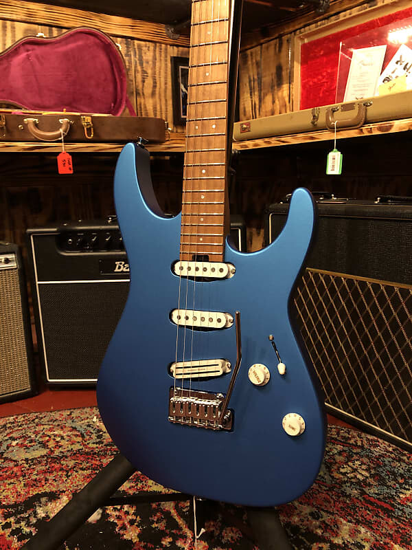 

Электрогитара Charvel Pro-Mod DK22 SSS 2PT CM - Electric Blue